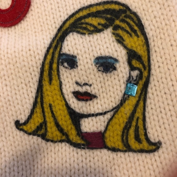 GAP Long, White Scarf, 100% Wool - Picture 4 of 6